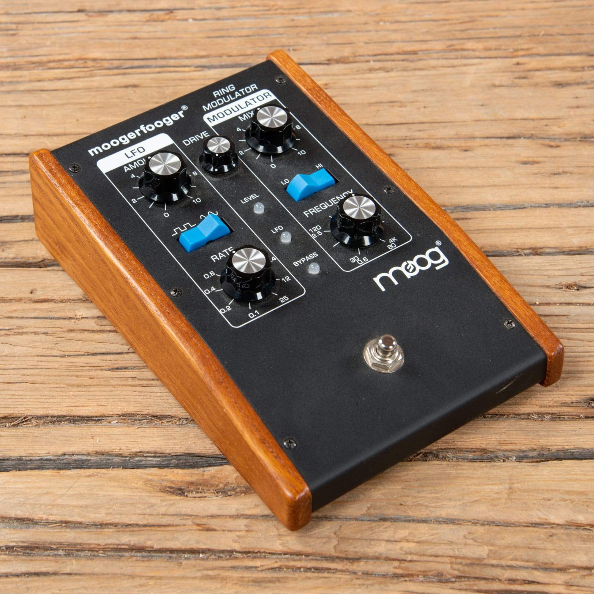 Moog Moogerfooger MF-102 Ring Modulator – Chicago Music Exchange
