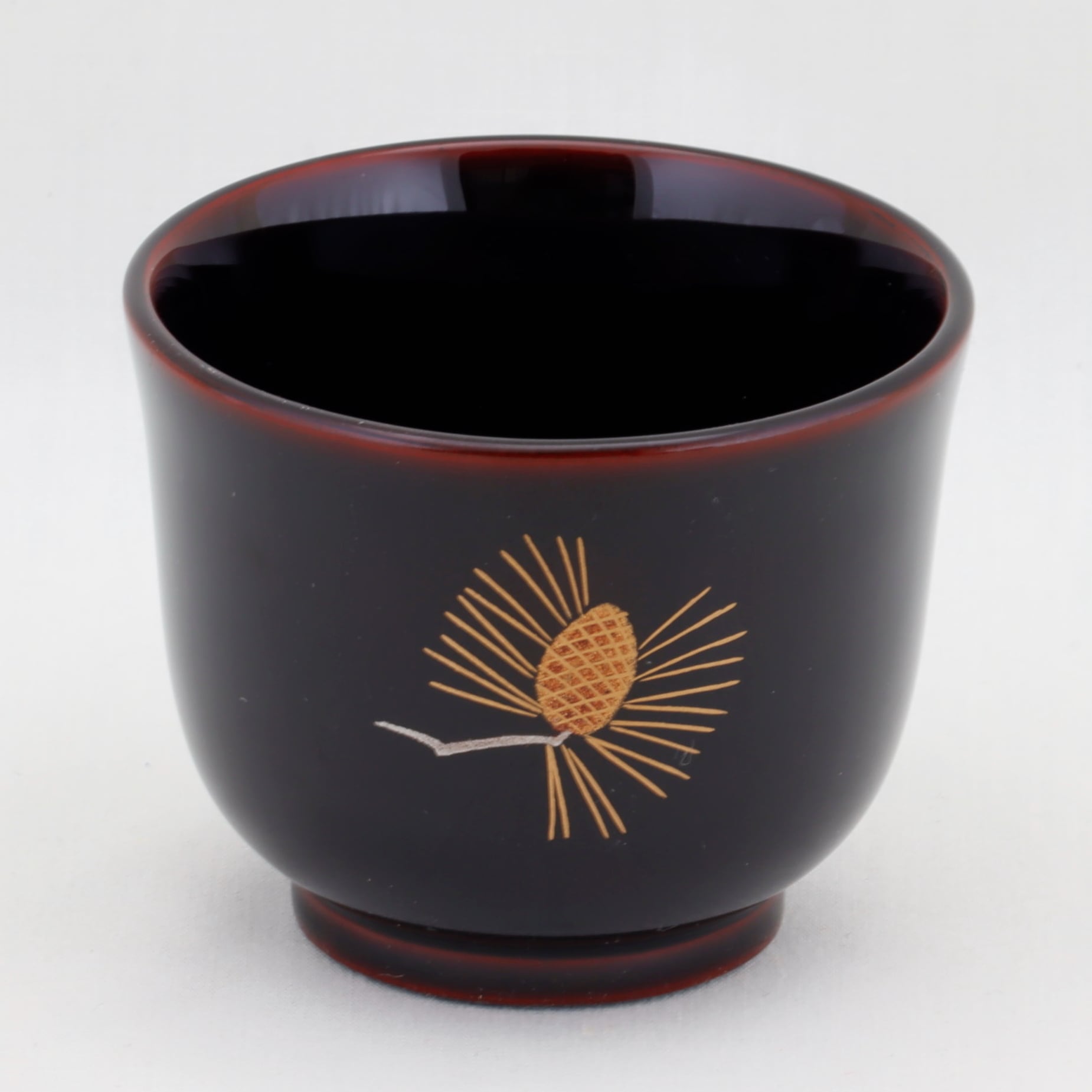 230-1 輪島塗 ぐい呑み／溜塗／松蒔絵 | 輪島塗 加藤漆器店 公式