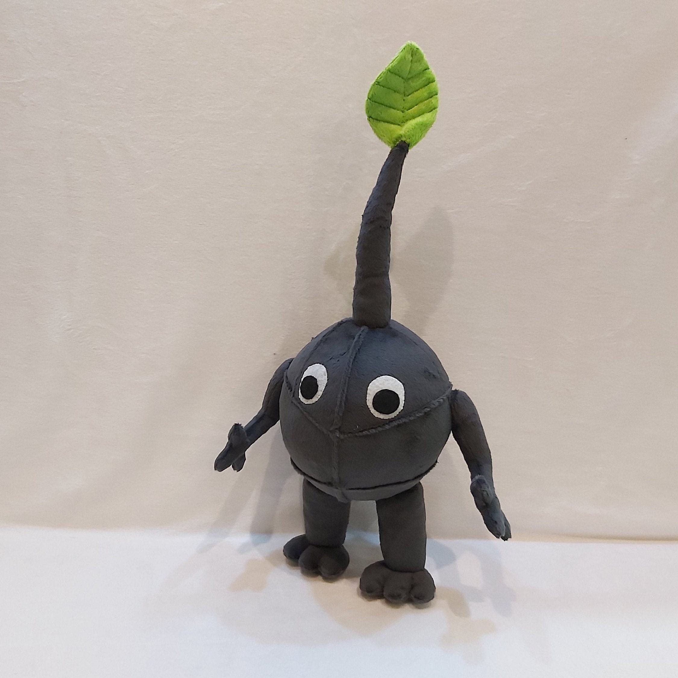 グレーピクミン 11.8フィート (30 cm) 手作りぬいぐるみ - Etsy 日本