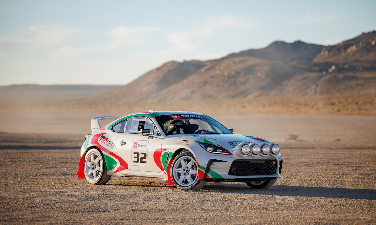 Toyota Celica GT-Four reimagined in Castrol-colored, AWD, turbo