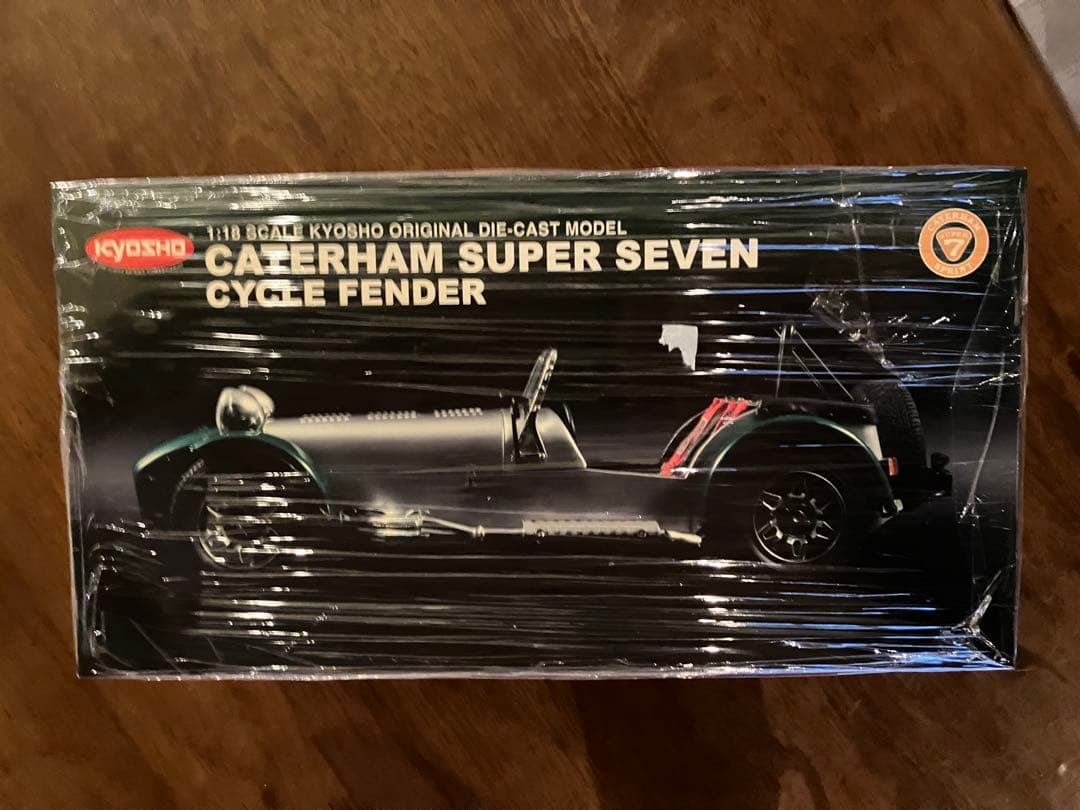 京商 1/18CATERHAM SUPER SEVEN CYCLE FENDER Amazon.co.jp: Kyosho 1/18 Caterham Super Seven Cycle Fender, Green