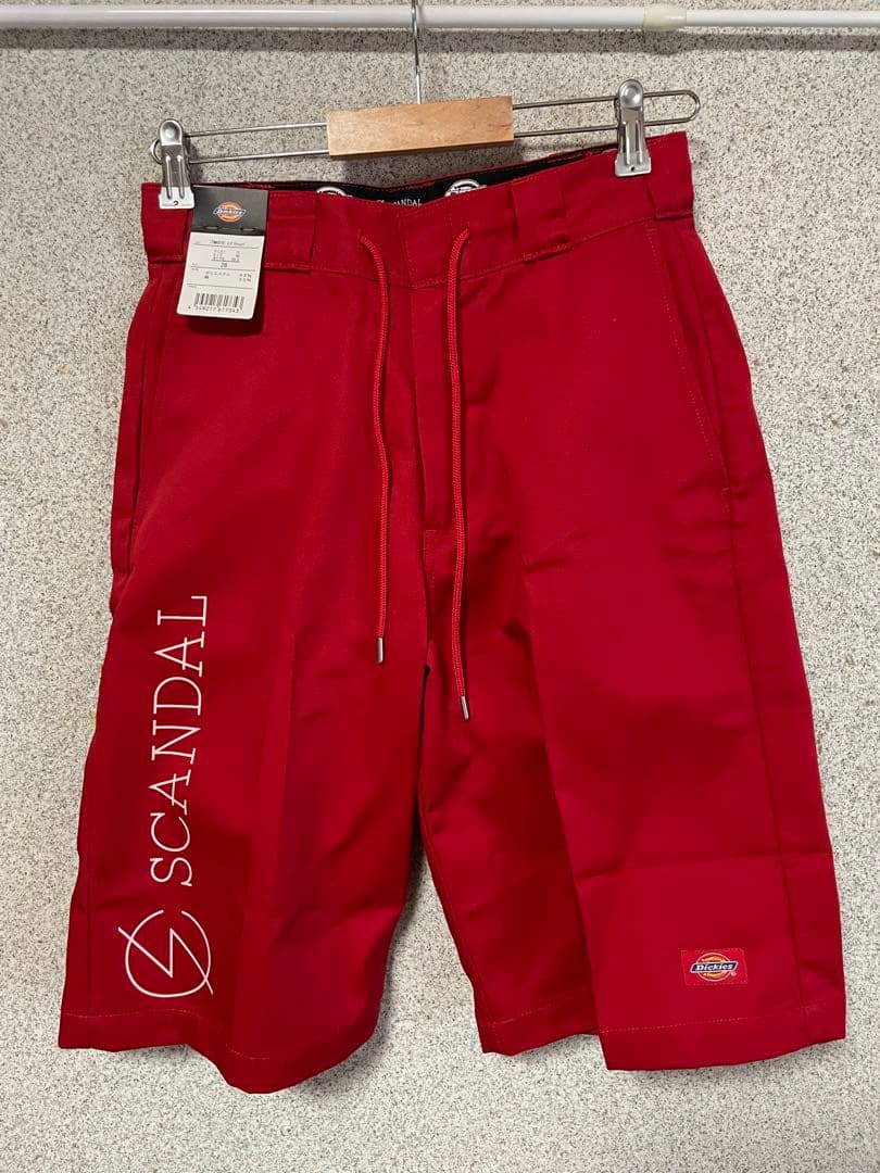 【新品】Dickies SCANDALロゴ 赤ショートパンツ 28 ディッキーズ Dickies ディッキーズ ハーフパンツ レッド ショートパンツ ワーク