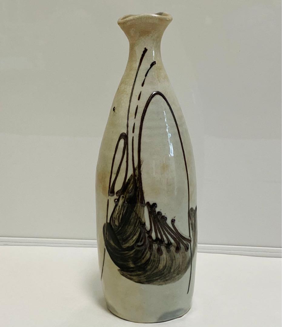 希少！　大上 昇　白丹波海老徳利 灰釉筒描海老文徳利 – 兵庫陶芸美術館 収蔵品データベース