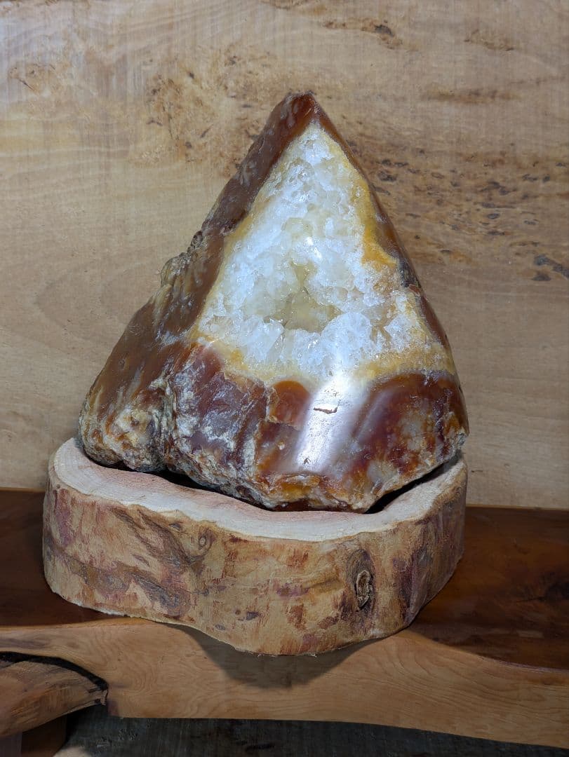 国産鉱物　花石瑪瑙　No.4　ビックサイズ！ 北海道花石産瑪瑙原石磨き1．9kg 天然石販売 名取貴石 天然石