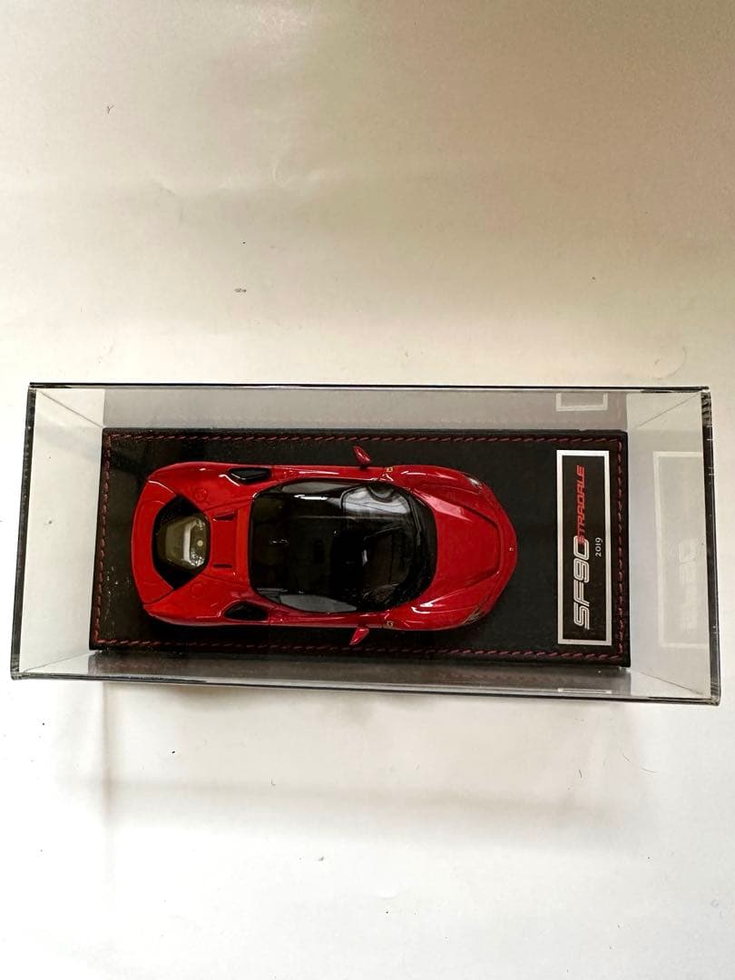 フェラーリSF90 STRADALE ミニカー レッド 1/18 フェラーリ SF90 XX ストラダーレ (メタリックレッド) : エアー