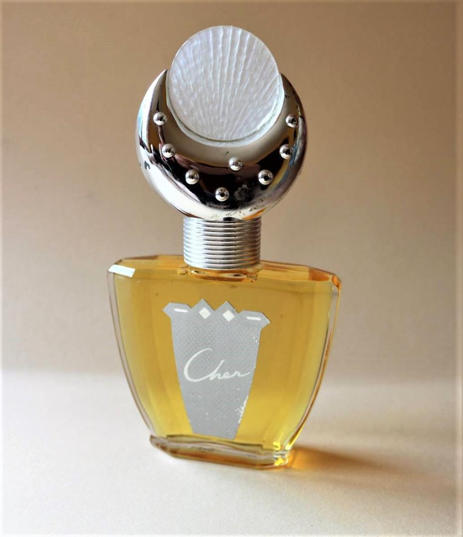 CHER UNINHIBITED EDT★美しいヴィンテージの香り★木質/芳香族 930 EAU DE PARFUM／Linc Original Makers（香水） | カテゴリ,香水