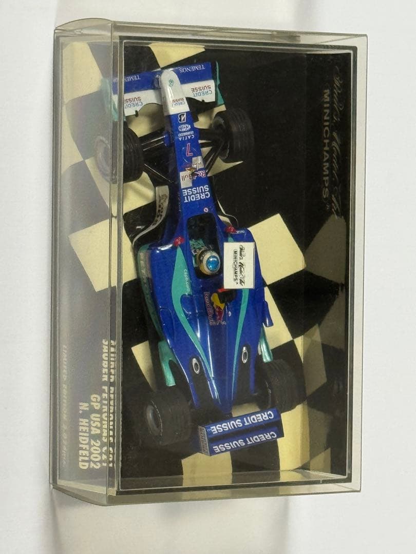 ミニチャンプス　ハイドフェルド　F1 MINICHAMPS 1/18スケール ビザ キャッシュ RB F1チーム VCARB 01 角田
