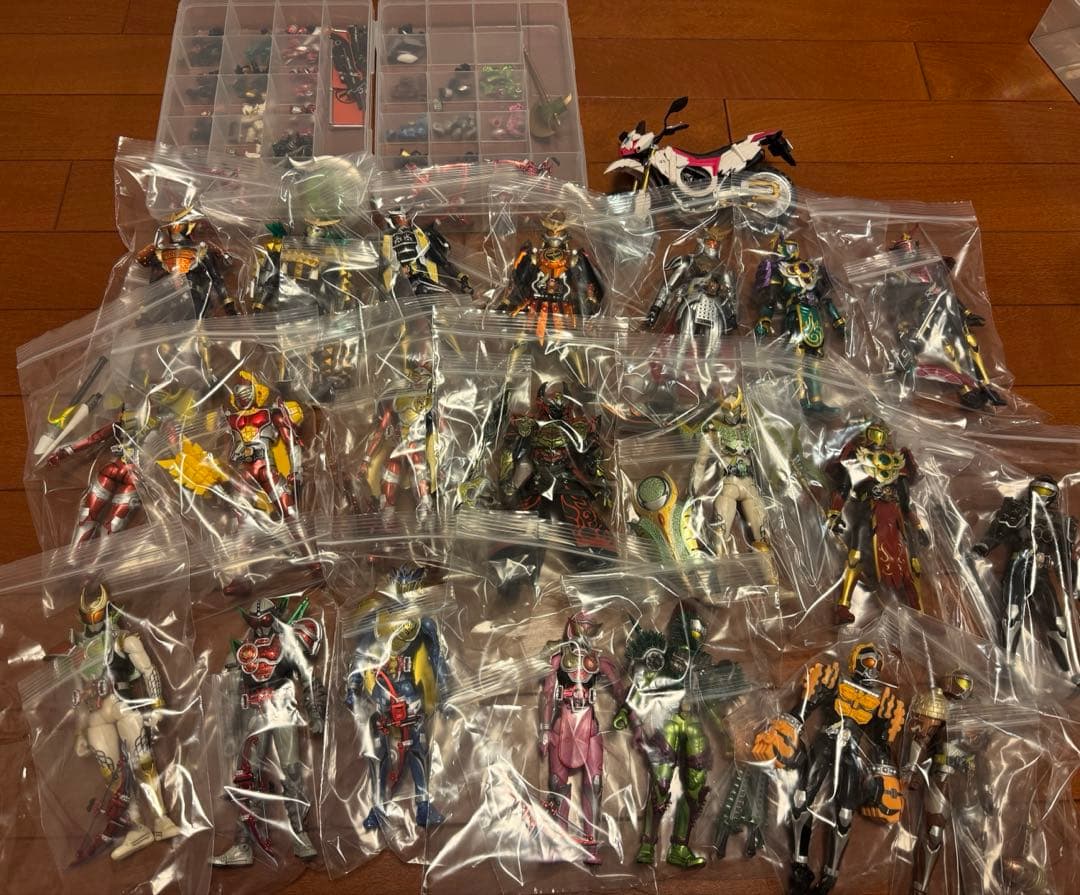 仮面ライダー鎧武　フィギュアーツ　箱無し　まとめ売り 楽天市場】shフィギュアーツ 仮面ライダー鎧武の通販