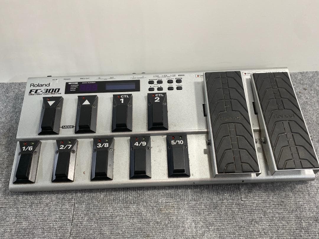 Roland FC-300 フットコントローラー Roland FC-300 MIDI Foot Controller | Reverb Canada