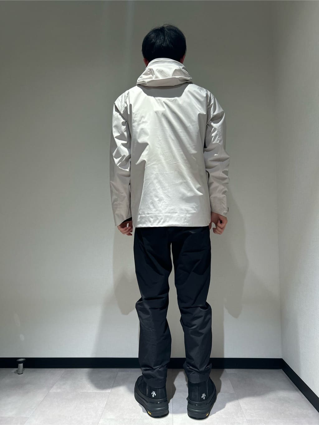 DESCENTE サッポロファクトリー NISHIGUCHIのコーディネート(40103086